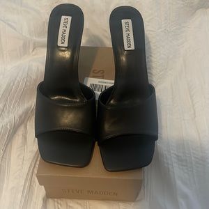 Steve Madden black heels